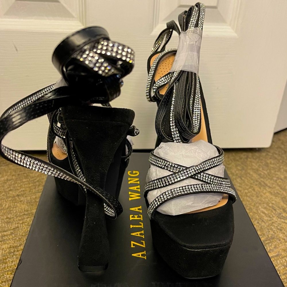 Azalea Wang heels